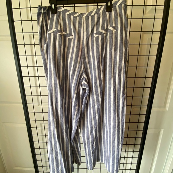 NWOT women’s chambray striped wide leg crop - Picture 3 of 6